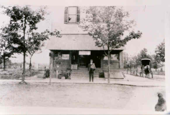 Terrace Place 415 Old Grocery Store.jpg (18982 bytes)